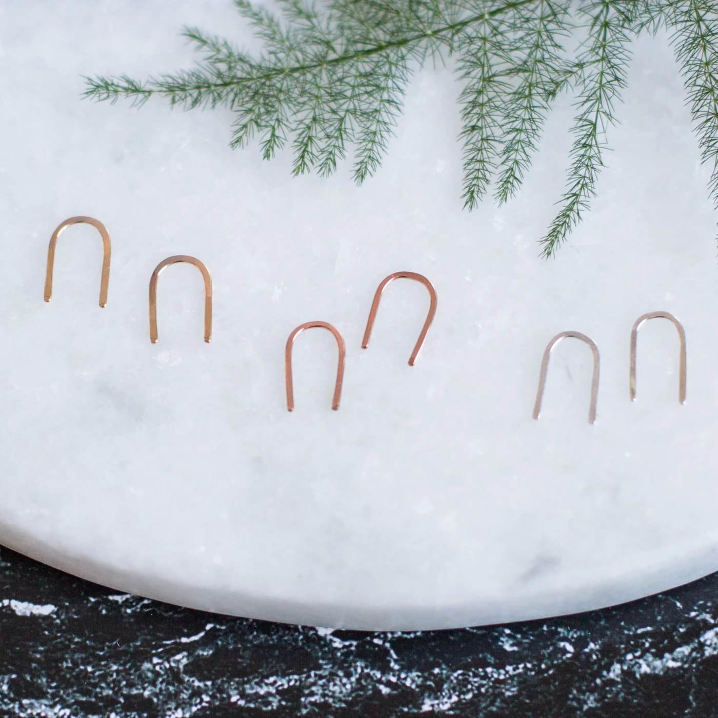 Arch Mini Earring